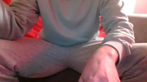 Frowxy online show from February 8, 10:50 am