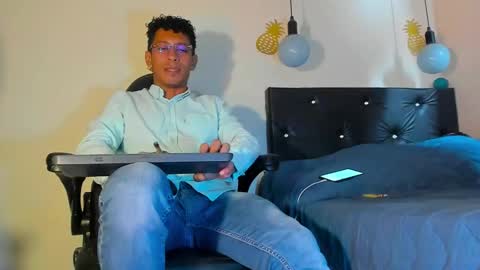 Ricardodominic 1   MODELO INDEPENDIENTE online show from December 30, 2:51 pm