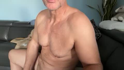 Gregorio online show from December 15, 11:35 pm