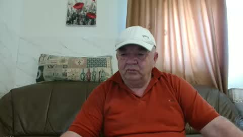 fullballs6 online show from April 6, 9:43 am