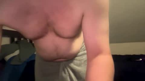 Snapshot of funfcker34 chatting on October 29, 3:42 am Curious guy showing off online show from October 29, 3:42 am