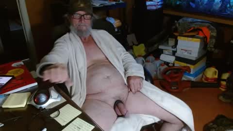 Snapshot of funmike2000 chatting on December 29, 4:08 pm mike online show from December 29, 4:08 pm