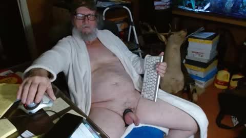 Snapshot of funmike2000 chatting on February 6, 12:37 pm mike online show from February 6, 12:37 pm