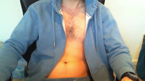 YWhiteNiceMan online show from October 5, 7:12 am