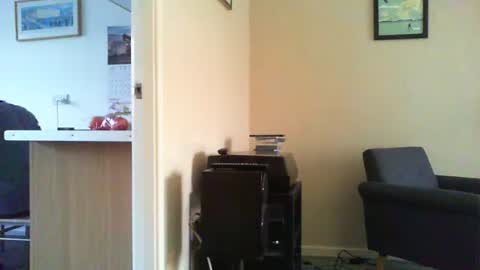 Snapshot of funslimguy chatting on October 24, 4:31 pm Funslimguy online show from October 24, 4:31 pm