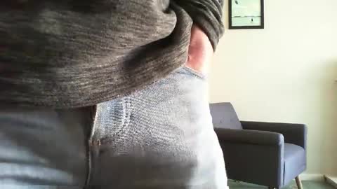 Snapshot of funslimguy chatting on February 28, 11:03 am Funslimguy online show from February 28, 11:03 am