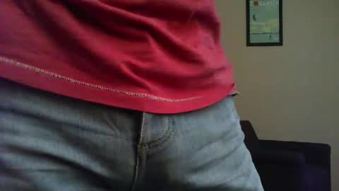 Snapshot of funslimguy chatting on February 17, 5:43 pm Funslimguy online show from February 17, 5:43 pm