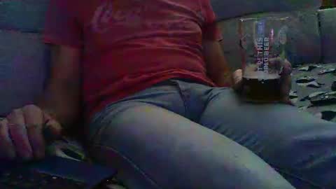 Snapshot of funslimguy chatting on February 28, 9:23 pm Funslimguy online show from February 28, 9:23 pm