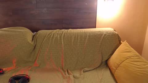 Ian online show from February 26, 4:58 am