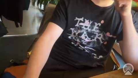 g_r1 online show from April 11, 4:32 pm