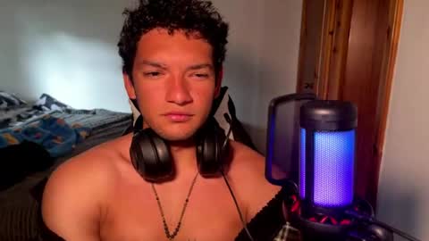 gabe_404 online show from July 24, 10:33 am