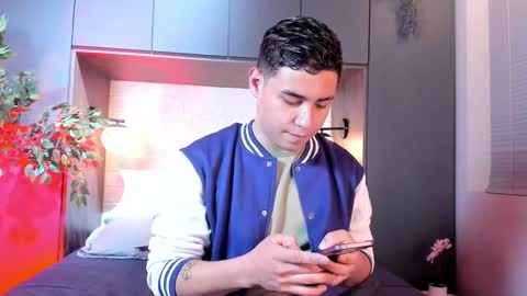 gabriell_ramirez_ online show from September 19, 4:02 am