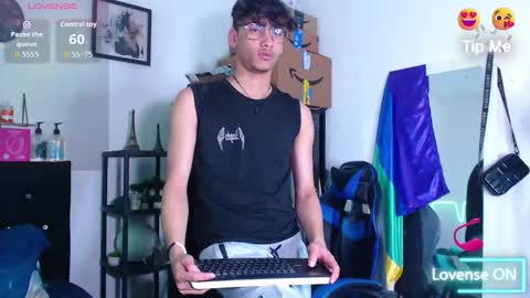 gael_jones online show from October 5, 6:06 am