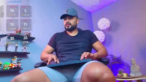 Snapshot of gael_meneses chatting on September 19, 11:10 am Gael Meneses online show from September 19, 11:10 am