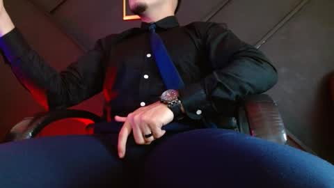 Snapshot of gael_williams3 chatting on March 9, 10:30 pm gael_williams3 online show from March 9, 10:30 pm