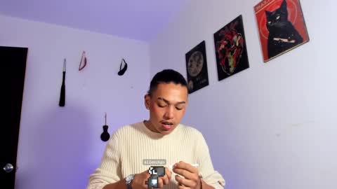 Snapshot of gaeloconner chatting on January 9, 5:11 pm Gael Conner online show from January 9, 5:11 pm