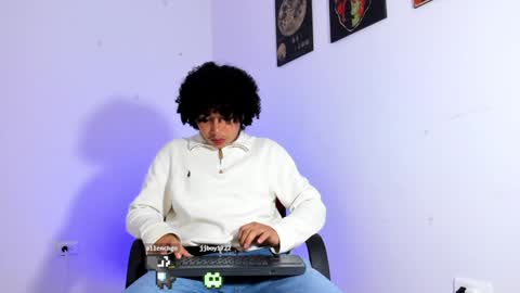 Snapshot of gaeloconner chatting on January 11, 2:41 am Gael Conner online show from January 11, 2:41 am