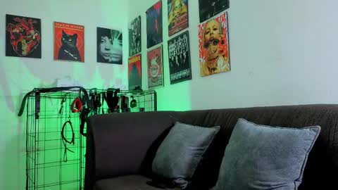 Snapshot of gaeloconner chatting on September 23, 2:55 am Gael Conner online show from September 23, 2:55 am