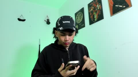 Snapshot of gaeloconner chatting on December 27, 3:53 am Gael Conner online show from December 27, 3:53 am