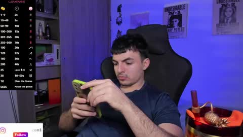 GaelVilla online show from April 18, 7:07 pm