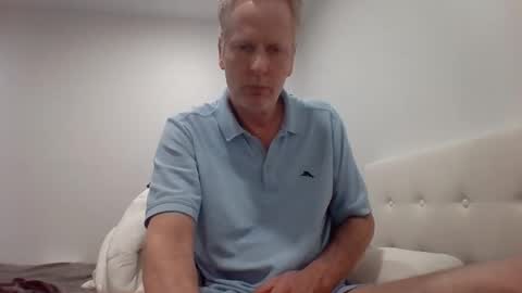 gamerboy200 online show from February 26, 1:40 am