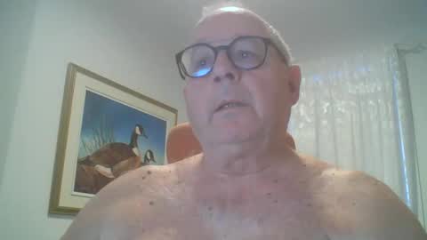 Snapshot of gamin68 chatting on December 17, 4:22 pm gamin68 online show from December 17, 4:22 pm