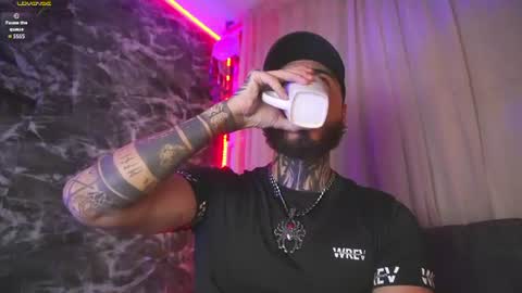 Chris  Dont forget to gift me thumb up Its very important to me and makes me happy AF  online show from July 2, 6:52 am