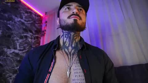 Chris  Dont forget to gift me thumb up Its very important to me and makes me happy AF  online show from January 17, 6:49 am