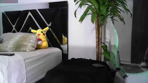 garcial0 online show from February 28, 1:26 am