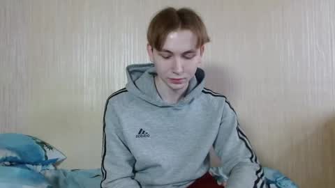 Snapshot of gary_snail33257 chatting on October 25, 7:10 am gary_snail33257 online show from October 25, 7:10 am