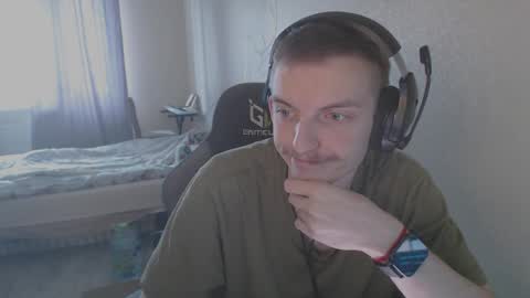 Snapshot of gasturfahe chatting on February 25, 8:58 am gasturfahe online show from February 25, 8:58 am