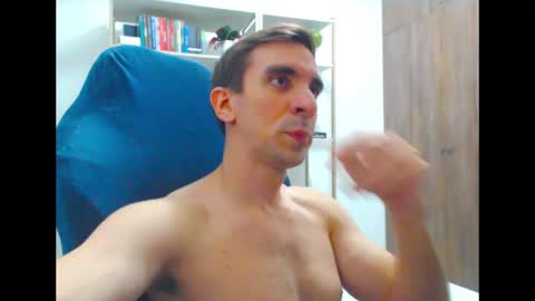 gatosarado23 online show from February 16, 9:59 pm