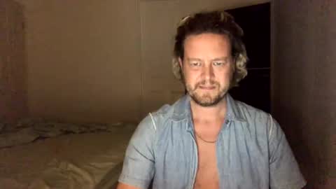 gcsurfer81 online show from December 26, 9:22 am