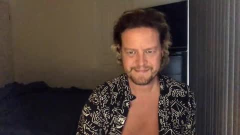 gcsurfer81 online show from January 17, 7:41 am