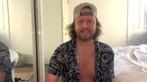 gcsurfer81 online show from October 8, 12:59 am