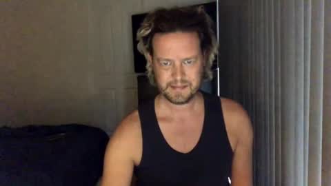 gcsurfer81 online show from February 12, 7:34 am