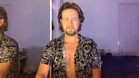 gcsurfer81 online show from April 5, 8:00 am