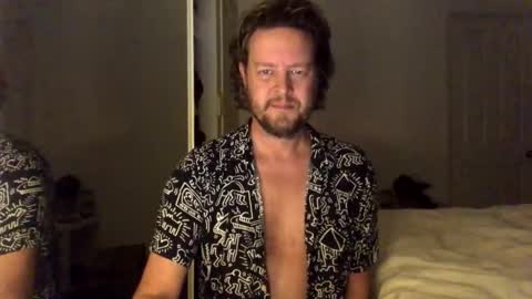 gcsurfer81 online show from May 25, 1:06 pm