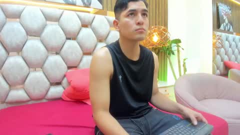 Gean Mclovin online show from May 16, 7:12 pm
