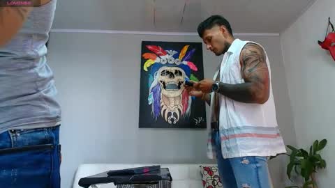 Snapshot of gendersonfit chatting on December 7, 7:54 pm gendersonfit online show from December 7, 7:54 pm