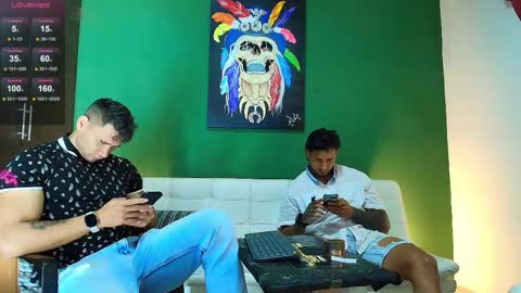 Snapshot of gendersonfit chatting on October 23, 12:36 am gendersonfit online show from October 23, 12:36 am