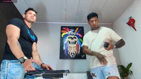 Snapshot of gendersonfit chatting on December 28, 9:30 pm gendersonfit online show from December 28, 9:30 pm