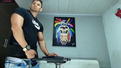 Snapshot of gendersonfit chatting on January 23, 1:24 pm gendersonfit online show from January 23, 1:24 pm