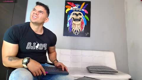 Snapshot of gendersonfit chatting on February 12, 10:15 pm gendersonfit online show from February 12, 10:15 pm