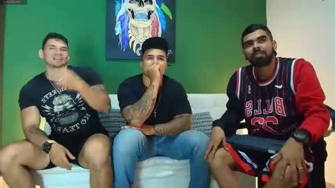 Snapshot of gendersonfit chatting on October 11, 1:42 am gendersonfit online show from October 11, 1:42 am