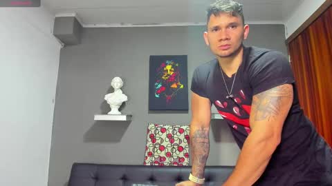 Snapshot of gendersonfit chatting on September 16, 9:48 pm gendersonfit online show from September 16, 9:48 pm