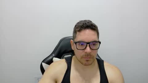 genesis_wb online show from April 15, 2:22 am