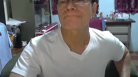 Genuino online show from April 1, 4:03 am