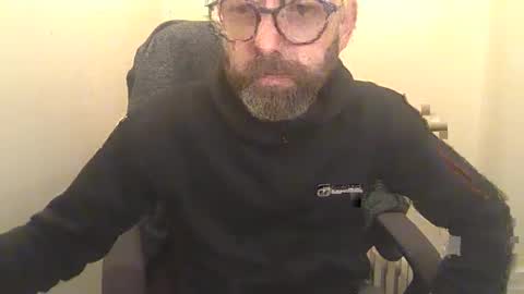 Snapshot of geon2xx chatting on March 7, 5:51 am Geon online show from March 7, 5:51 am