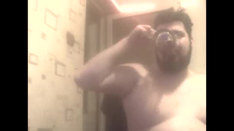 Snapshot of george84xxx chatting on December 17, 5:47 pm GeOOXXX online show from December 17, 5:47 pm